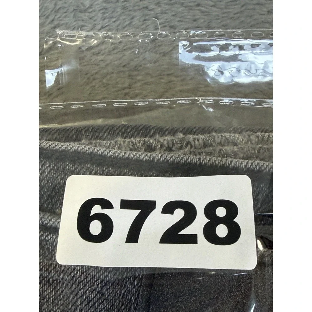 American Eagle Outfitters pants please during